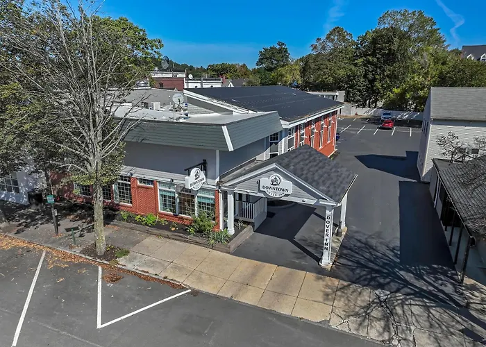 Downtown Dover Inn